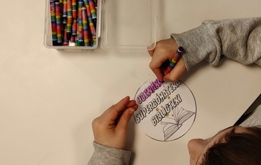 Dzieci z przedszkola  &rdquo;Mądra S&oacute;wka&rdquo; w bibliotece! 13