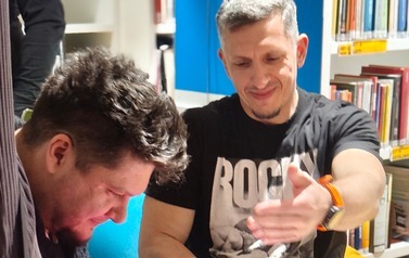 Spotkanie autorskie z Piotrem Kniołą &bdquo;PigOutem&rdquo; i Przemkiem Corso. 23