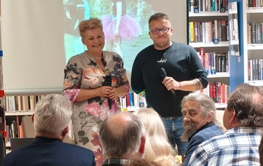 Spotkanie autorskie z Katarzyną Wyszomierską w Bibliotece Głownej - Oddziale dla Młodzieży i Dorosłych 7