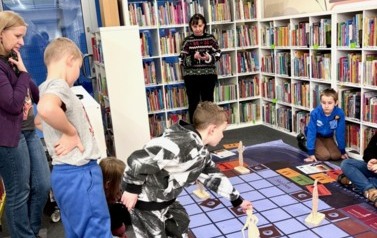 Gra Wielkoformatowa inspirowana "Stuleciem Winnych" Ałbeny Grabowskiej 8
