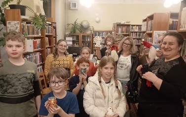 "Szydełkowe wariacje" - warsztaty w Filii nr 1 1