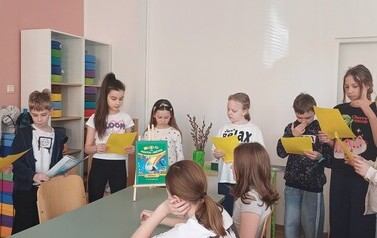 Dzień Poezji i wiosna w Filii nr 7  7