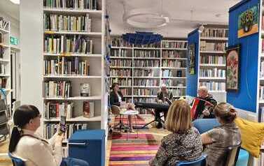 Spotkanie autorskie z Magdaleną Ćwiklińską-Deryng w Oddziale dla dorosłych Biblioteki Gł&oacute;wnej 3