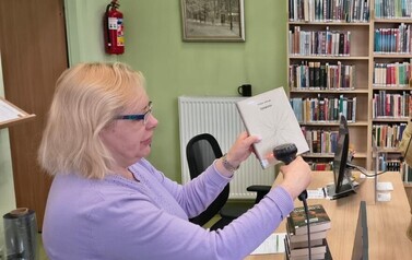 Potwory wcale nie są takie straszne! Wizyta przedszkolak&oacute;w z PM nr 10 w Filii nr 4 10