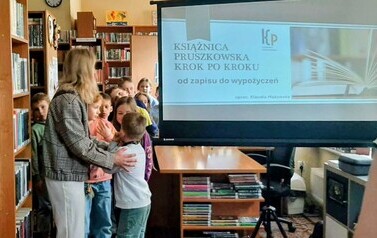 "Książnica Pruszkowska krok po kroku" - lekcja biblioteczna w Filii nr 1 9