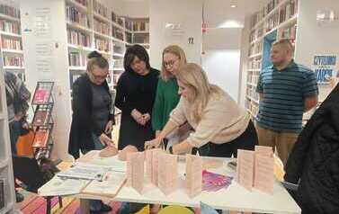 Biblioteka Kobiecych Głos&oacute;w - porozmawiajmy o profilaktyce nowotwor&oacute;w kobiet. Biblioteka Gł&oacute;wna 1