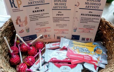 "Świat dziecięcych marzeń" - warsztaty artystyczne w Filii nr 1 1