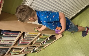 Dino-dzień w bibliotece! Dzień dziecka w Filii 4 4