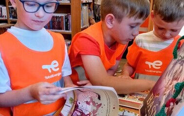 "Książki, kt&oacute;re uczą dobrych manier" - lekcja biblioteczna w Filii nr 1 4
