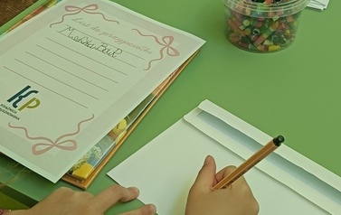 Dzień Przyjaciela wśr&oacute;d książek w Filii nr 4 11