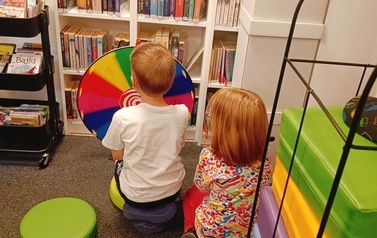 Puzzlowe wariacje, loteria w Oddziale dziecięcym Biblioteki Gł&oacute;wnej 1