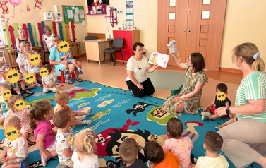Wizyta bibliotekarek z Filii nr 6 w żłobku przy ul. Antka 4