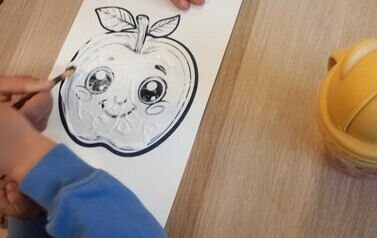 "Zaczarowany świat jabłka" - warsztaty edukacyjno-artystyczne dla dzieci w Filii nr 1 9