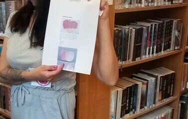 "Zaczarowany świat jabłka" - warsztaty edukacyjno-artystyczne dla dzieci w Filii nr 1 14
