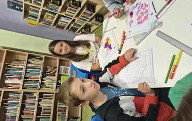 &bdquo;Skala i mapa &ndash; matematyczna podr&oacute;ż z Hobbitem&rdquo; relacja z warsztat&oacute;w Projektu Biblioteka- Portal Odkrywc&oacute;w. &bdquo;Biblioteka &ndash; Portal Odkrywc&oacute;w. Poznajemy świat przez doświadczenie&rdquo; 1