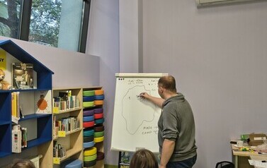 &bdquo;Skala i mapa &ndash; matematyczna podr&oacute;ż z Hobbitem&rdquo; relacja z warsztat&oacute;w Projektu Biblioteka- Portal Odkrywc&oacute;w. &bdquo;Biblioteka &ndash; Portal Odkrywc&oacute;w. Poznajemy świat przez doświadczenie&rdquo; 9