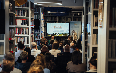  Spotkanie autroskie z Danutą Dworakowską w Bibliotece Gł&oacute;wnej - Odział dla Dorosłych 11
