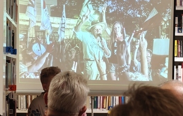 Spotkanie autorskie z Katarzyną Wyszomierską w Bibliotece Głownej - Oddziale dla Młodzieży i Dorosłych 12