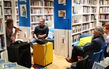 Spotkanie autorskie z Katarzyną Wyszomierską w Bibliotece Głownej - Oddziale dla Młodzieży i Dorosłych 14