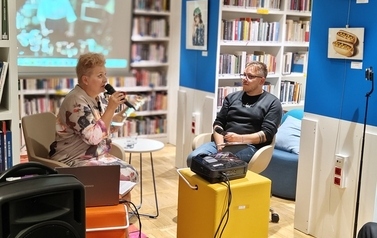 Spotkanie autorskie z Katarzyną Wyszomierską w Bibliotece Głownej - Oddziale dla Młodzieży i Dorosłych 15