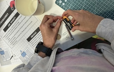 Magnes i pole magnetyczne &ndash; naukowa przygoda z Nelą na kole podbiegunowym! 10