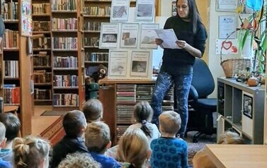 "Gdyby książki mogły m&oacute;wić" - lekcja biblioteczna w Filii nr 1 8