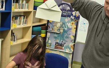 Aerodynamika &ndash; dlaczego to lata? Kosmiczna przygoda z Pilotem Pirxem!&nbsp;Relacja z warsztat&oacute;w Projektu Biblioteka - Portal Odkrywc&oacute;w. &bdquo;Biblioteka &ndash; Portal Odkrywc&oacute;w. Poznajemy świat przez doświadczenie&rdquo; 6