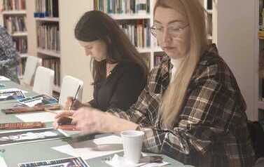 Warsztaty rysunku realistycznego z Sarą Rokicką w Oddziale dla Dorosłych Biblioteki Gł&oacute;wnej! 7