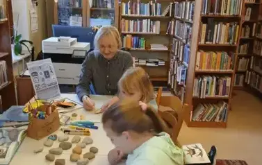 Warsztaty Marynistyczne i Lekcja Biblioteczna w Filii nr 1