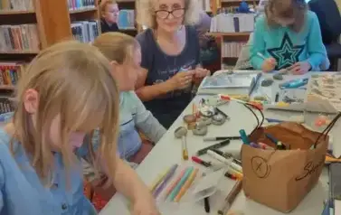 Warsztaty Marynistyczne i Lekcja Biblioteczna w Filii nr 1