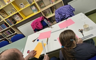 Aerodynamika &ndash; dlaczego to lata? Kosmiczna wyprawa z Pilotem Pirxem! Relacja z warsztat&oacute;w w ramach projektu &bdquo;Biblioteka &ndash; Portal Odkrywc&oacute;w. Poznajemy świat przez doświadczenie&rdquo; 39