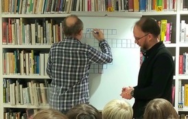 Jak zbudowana jest książka?  Wizyta uczni&oacute;w klasy ze Szkoły Podstawowej nr 4 w Pruszkowie. 1