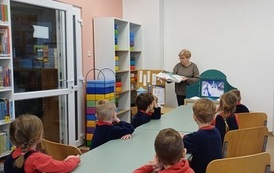 Spotkanie z baśnią i Dzień Zakładki w Filii nr 7 3