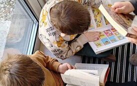 Dzień Kobiet w Filii nr 6 - Wizyta dzieci ze Szkoły Podstawowej nr 3 5