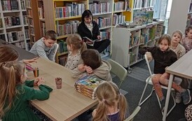 Dzień Kobiet w Filii nr 6 - Wizyta dzieci ze Szkoły Podstawowej nr 3 6