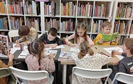 Dzień Kobiet w Filii nr 6 - Wizyta dzieci ze Szkoły Podstawowej nr 3 9