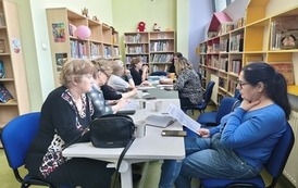 Kwietniowe ABC cyfrowe zajęcia z Seniorami w Filii 4 2