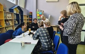 Kwietniowe ABC cyfrowe zajęcia z Seniorami w Filii 4 3