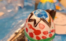 Wielkanocne spotkanie w oddziale dla dzieci Biblioteki Gł&oacute;wnej 1