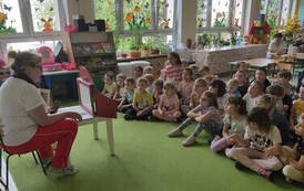 Historia dla najmłodszych z teatrzykiem Kamishibai - Oddział dla Dzieci i Młodzieży 2