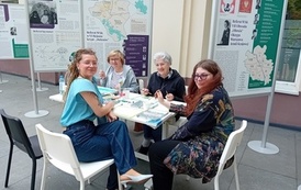 Warsztaty artystyczne w Oddziale dla dorosłych Biblioteki Gł&oacute;wnej 3