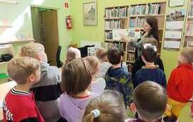Mały czytelnik w wielkim świecie książek - lekcja biblioteczna dla dzieci z Przedszkola nr 10 w Pruszkowie 4