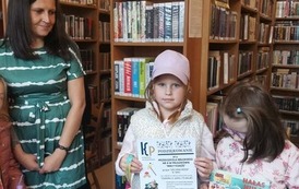 "Zgadnij z jakiej to bajki" - lekcja biblioteczna w Filii nr 1 3
