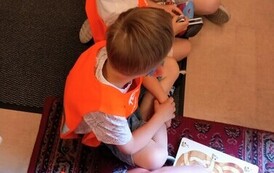 "Książki, kt&oacute;re uczą dobrych manier" - lekcja biblioteczna w Filii nr 1 3