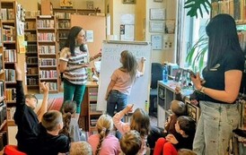 "Jak korzystać z biblioteki i dbać o książki" - lekcja biblioteczna w Filii nr 1 9