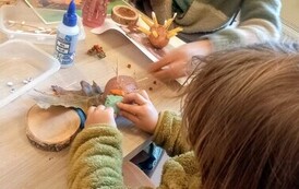 "Kolczasty bohater lasu" - warsztaty edukacyjno-artystyczne w Filii nr  1 6