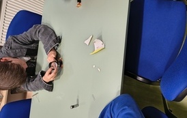 Magnes i pole magnetyczne &ndash; naukowa przygoda z Nelą na kole podbiegunowym! 8