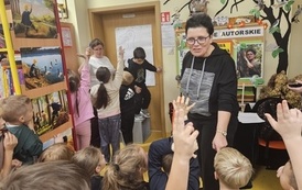 Spotkanie autorskie z Marią Mazińską w Szkole Podstawowej nr 4 4