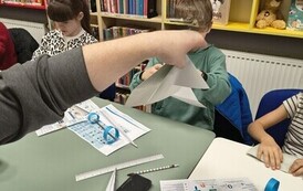 Aerodynamika &ndash; dlaczego to lata? Kosmiczna przygoda z Pilotem Pirxem!&nbsp;Relacja z warsztat&oacute;w Projektu Biblioteka - Portal Odkrywc&oacute;w. &bdquo;Biblioteka &ndash; Portal Odkrywc&oacute;w. Poznajemy świat przez doświadczenie&rdquo; 11