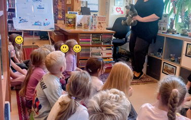 "Książki, kt&oacute;re bawią" - lekcja biblioteczna w Filii nr 1 13